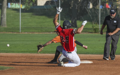 Lefties Win Game 2 With 9th Inning Comeback